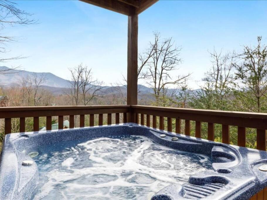 Breathtaking Views Of The Smokies, 3 Mins To Gatlinburg Villa Dış mekan fotoğraf